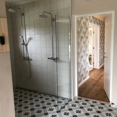 Karukella Puhkemaja Vikendica Luganuse